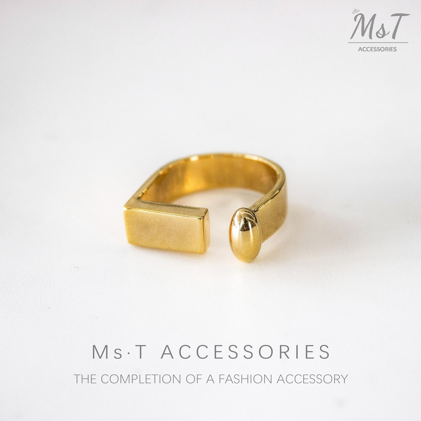 MST Bold Geometric Thick Ring